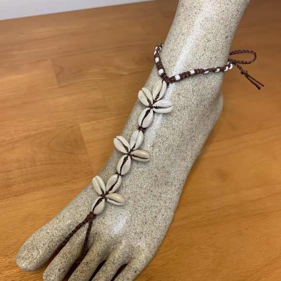 Handmade Cowrie Shell Macrame Anklet w/ Toe Ring – Dark Brown - Picture 2 of 8